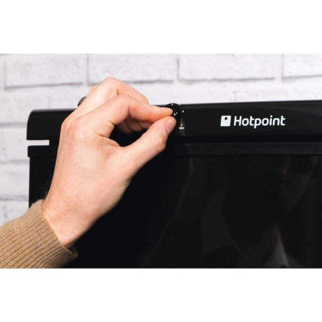 Hotpoint freestanding fridge freezer
