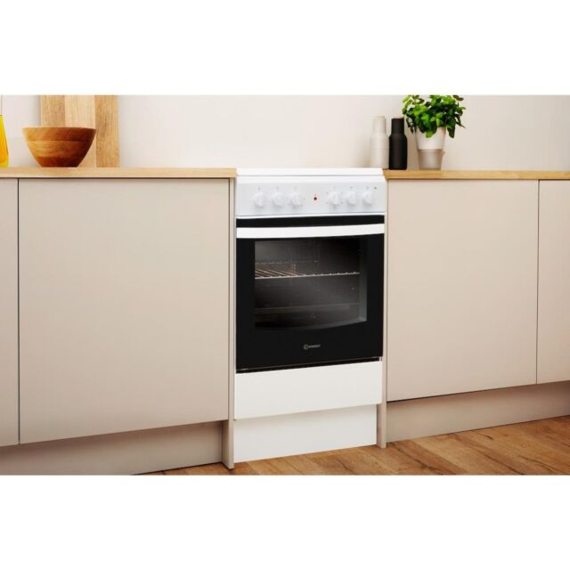 Indesit IS5V4KHW/UK Cooker - White