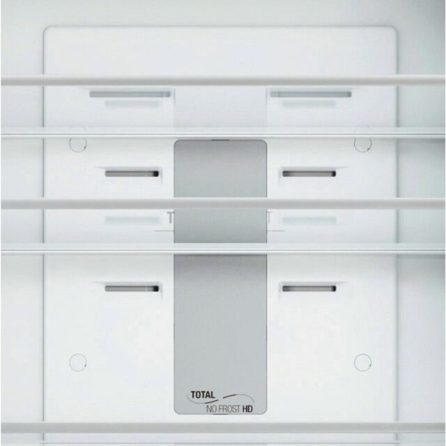Hotpoint freestanding fridge freezer: frost free