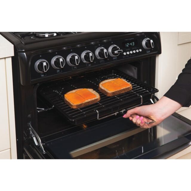 Hotpoint electric freestanding double cooker: 60cm