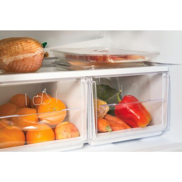 Hotpoint freestanding fridge freezer