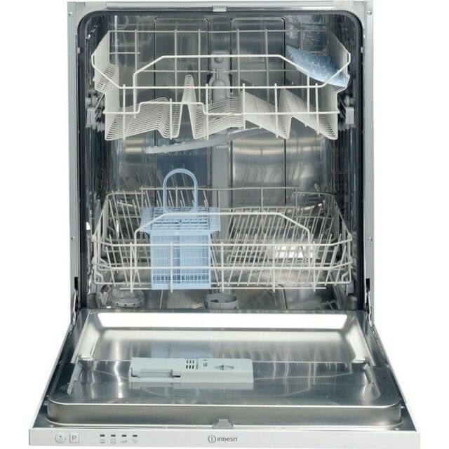 Indesit Integrated dishwasher: full size, white colour