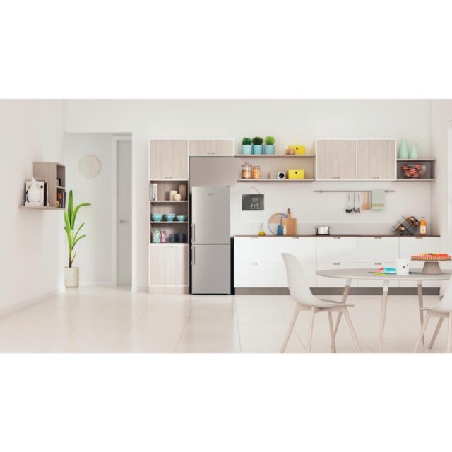 Indesit IB55 532 S UK Freestanding Fridge Freezer