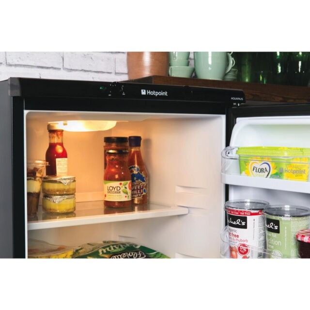 Hotpoint freestanding fridge freezer
