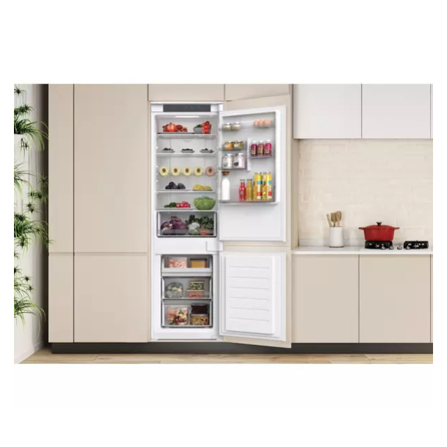 Hoover HOBT3518FWK Integrated 70/30 Fridge Freezer